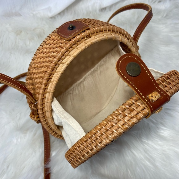 Free People Handbags - Rattan round bag crossbody